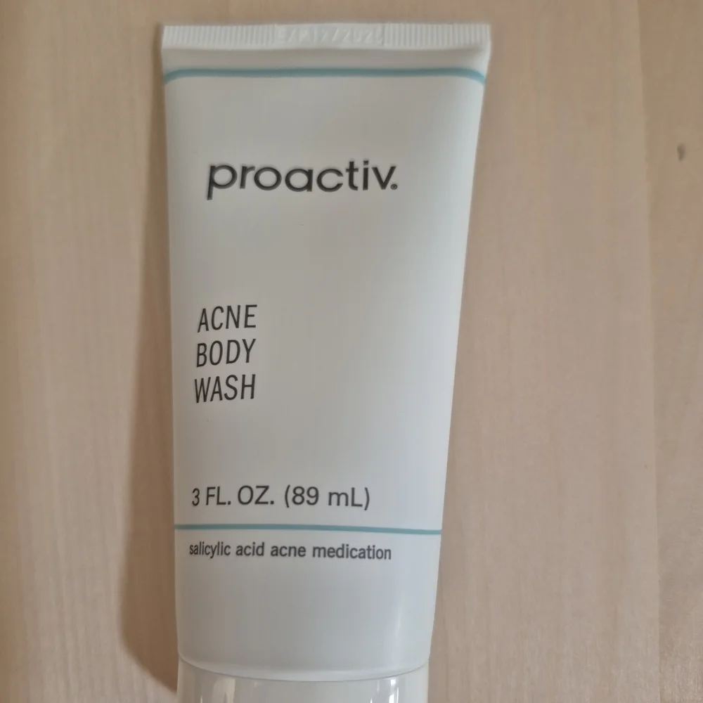 🎊🎊NEW🎊🎊 3FL OZ Proactiv Body Wash